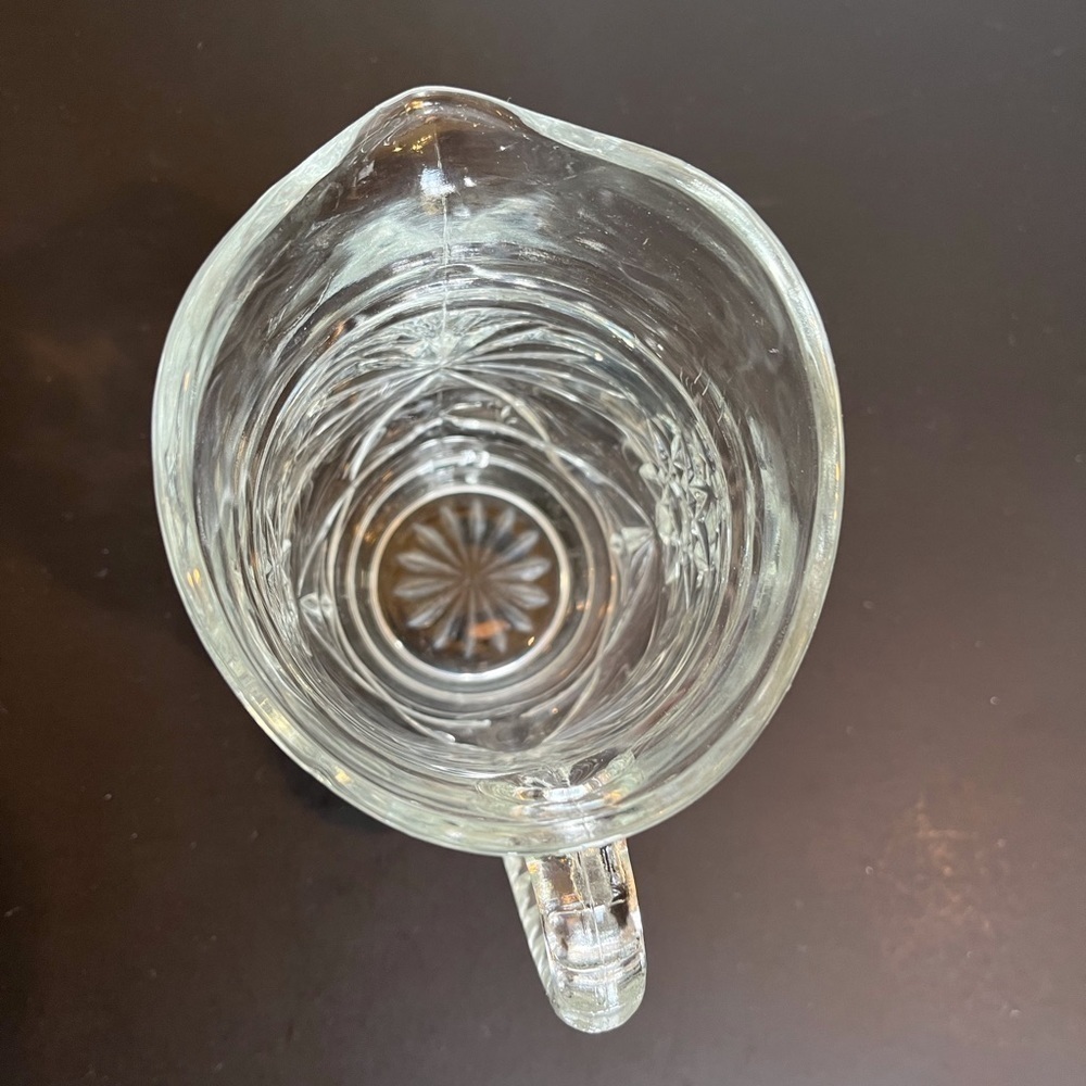 Vintage Anchor Hocking Starburst Small Pitcher - Picture 5 of 9